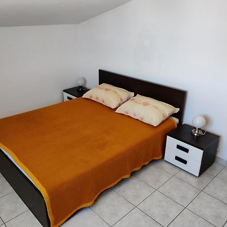 Apartments By The Sea Tisno, Murter - 5141 מראה חיצוני תמונה